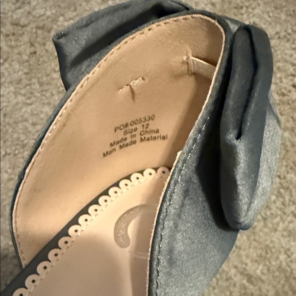 Journee Collection Charcoal Gray Tanzi Bow Heels - Picture 6 of 13